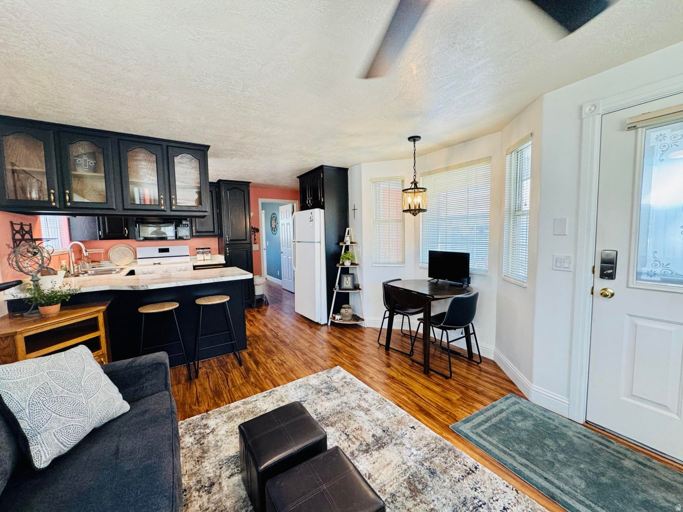 CANYON BREEZE RV RESORT - Residential