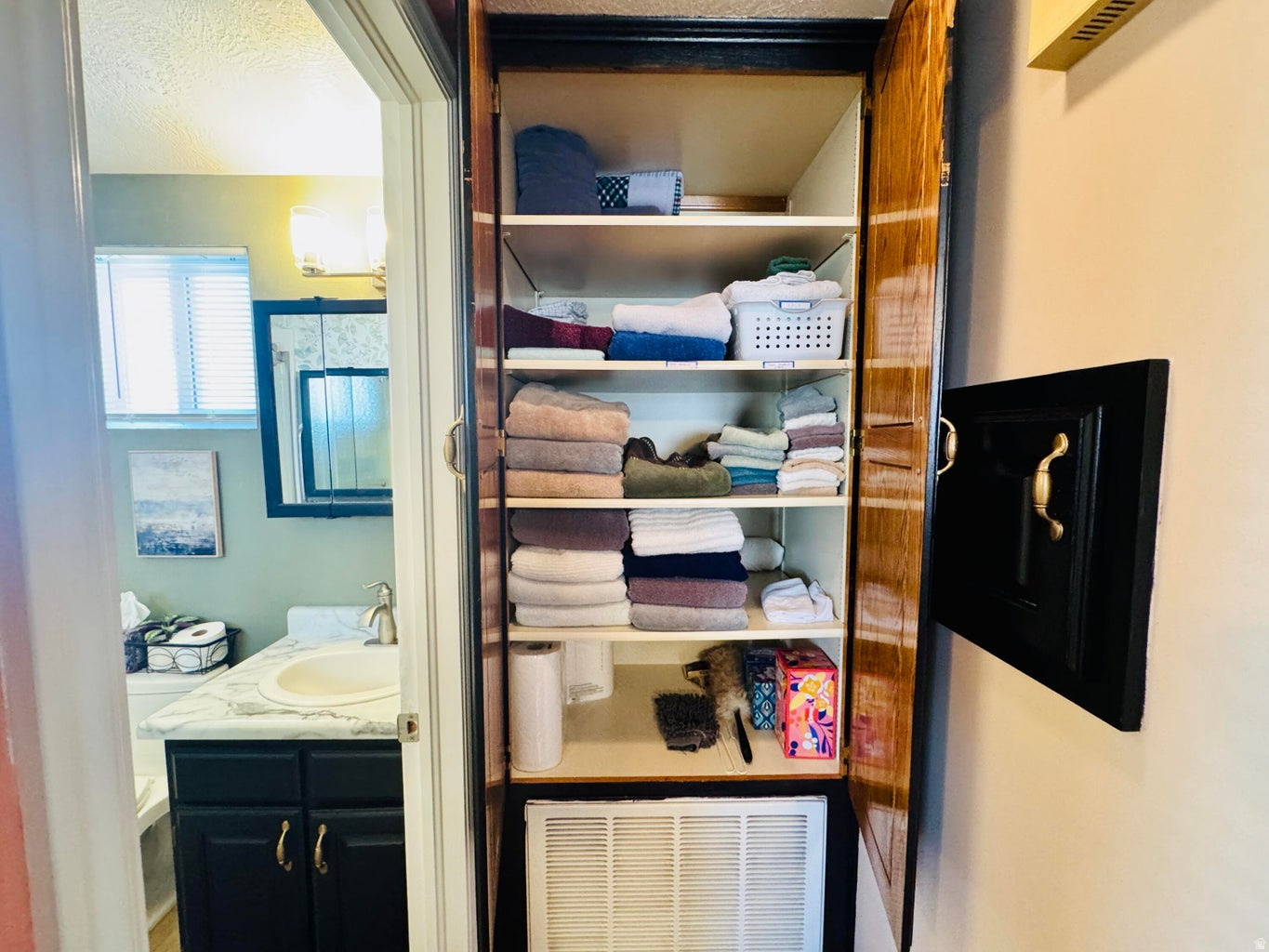 CANYON BREEZE RV RESORT - Residential