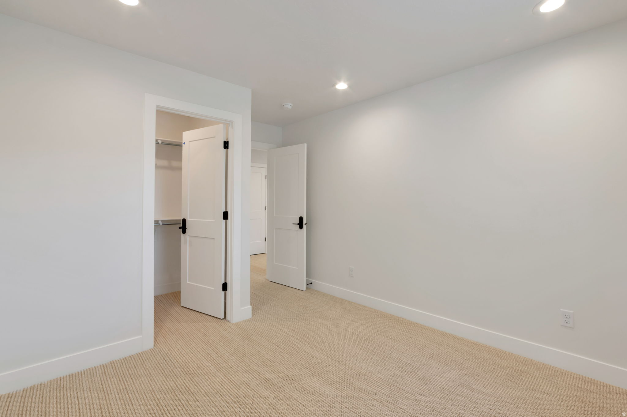EASTRIDGE ESTATES - Residential