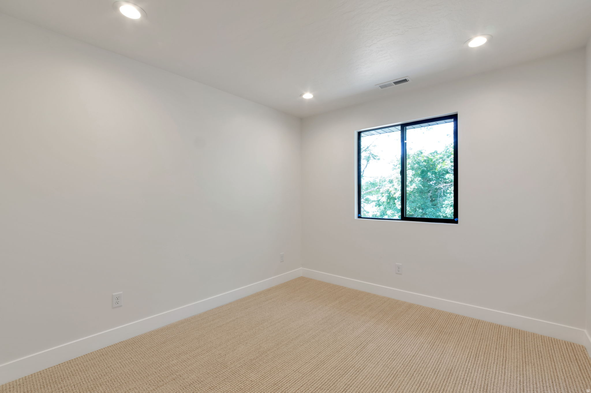 EASTRIDGE ESTATES - Residential