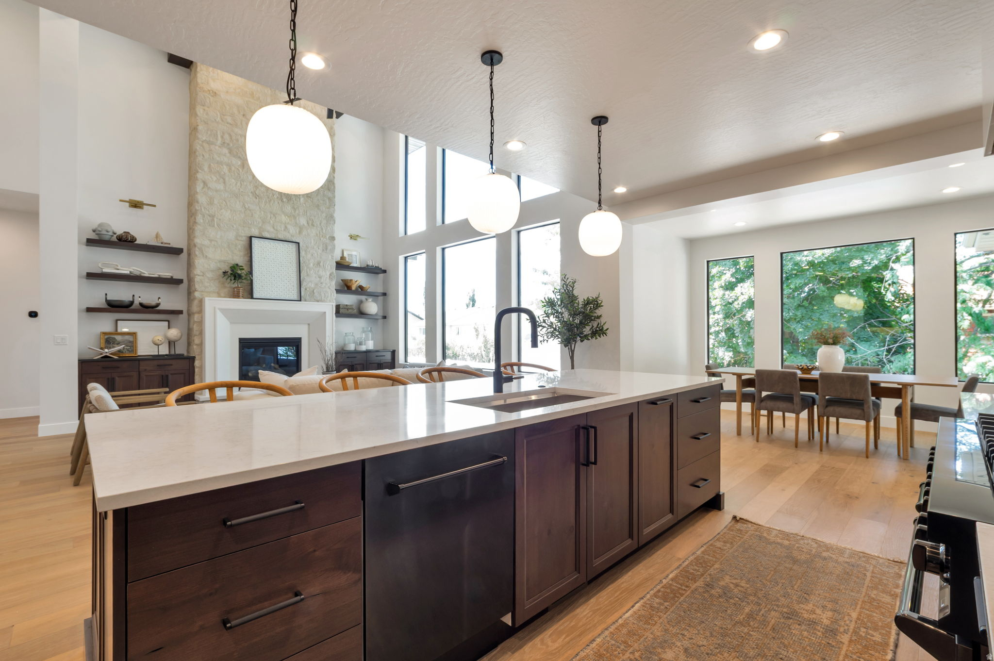 EASTRIDGE ESTATES - Residential