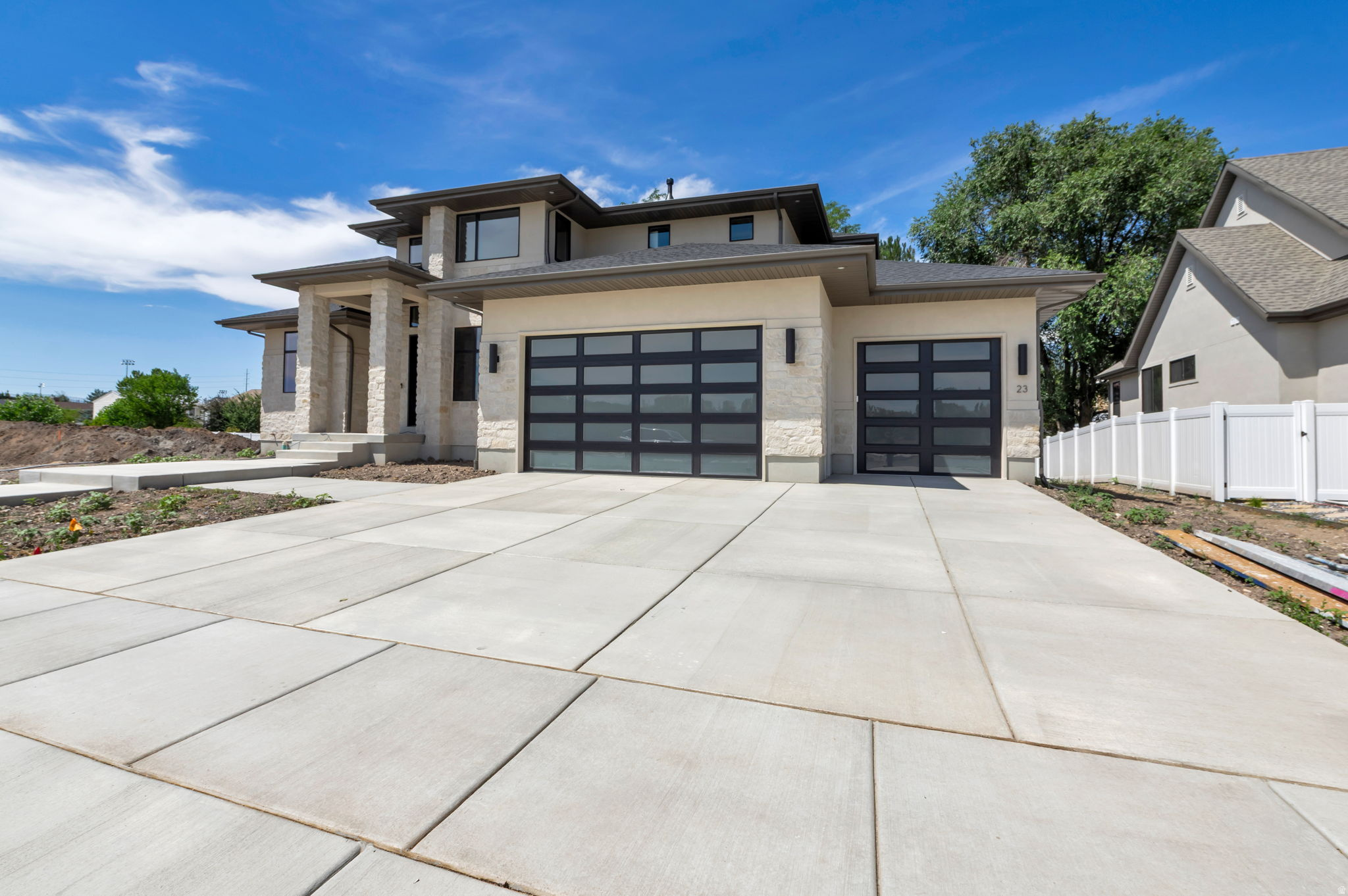 EASTRIDGE ESTATES - Residential