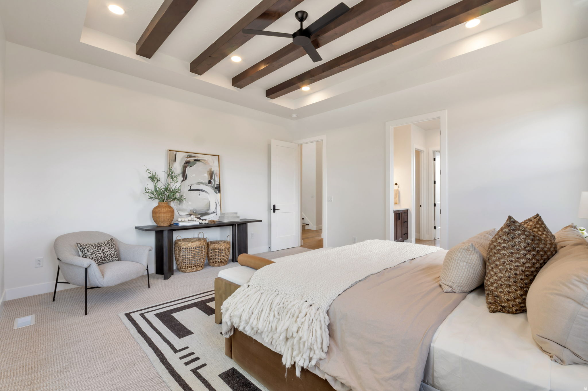 EASTRIDGE ESTATES - Residential