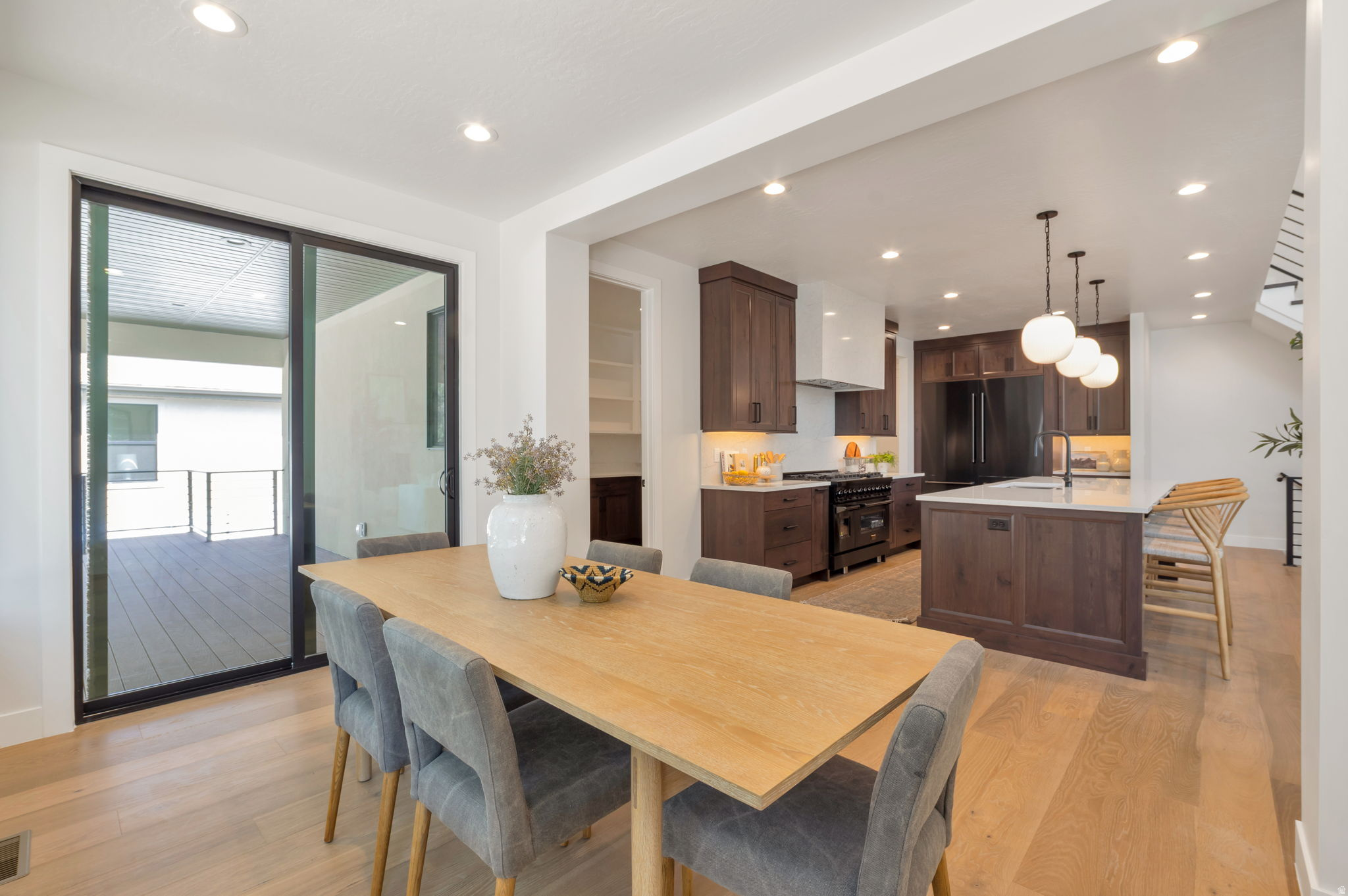 EASTRIDGE ESTATES - Residential