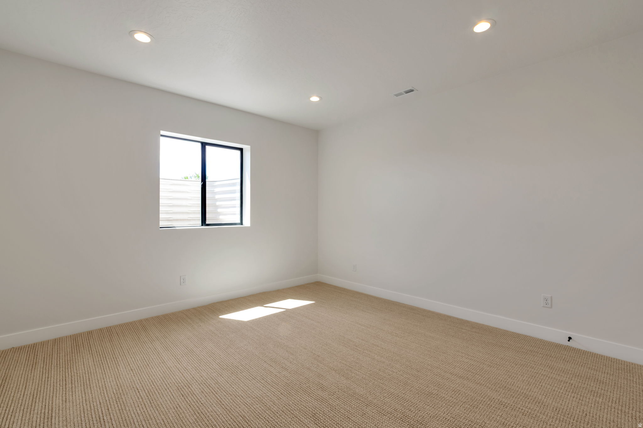 EASTRIDGE ESTATES - Residential