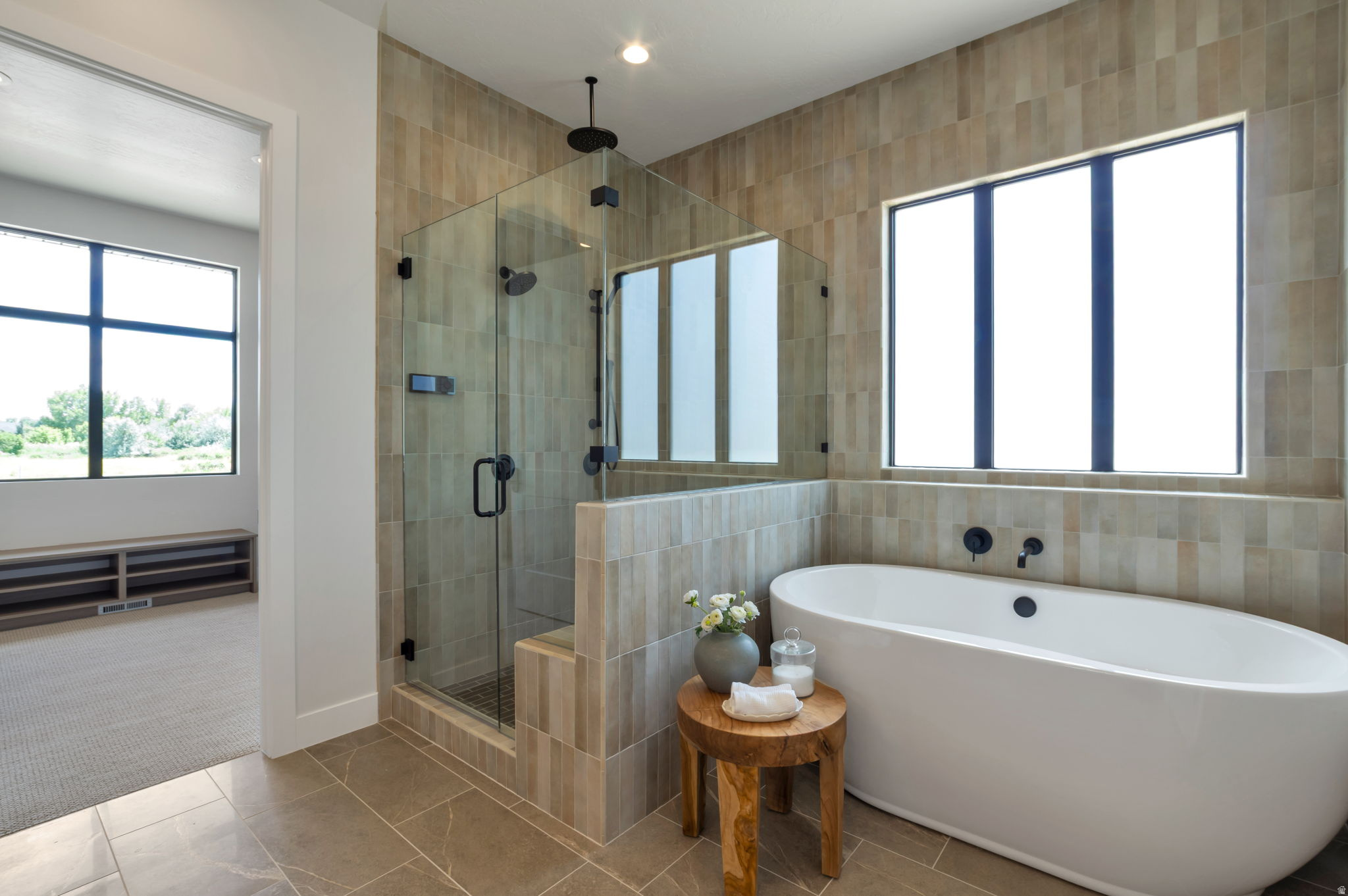 EASTRIDGE ESTATES - Residential