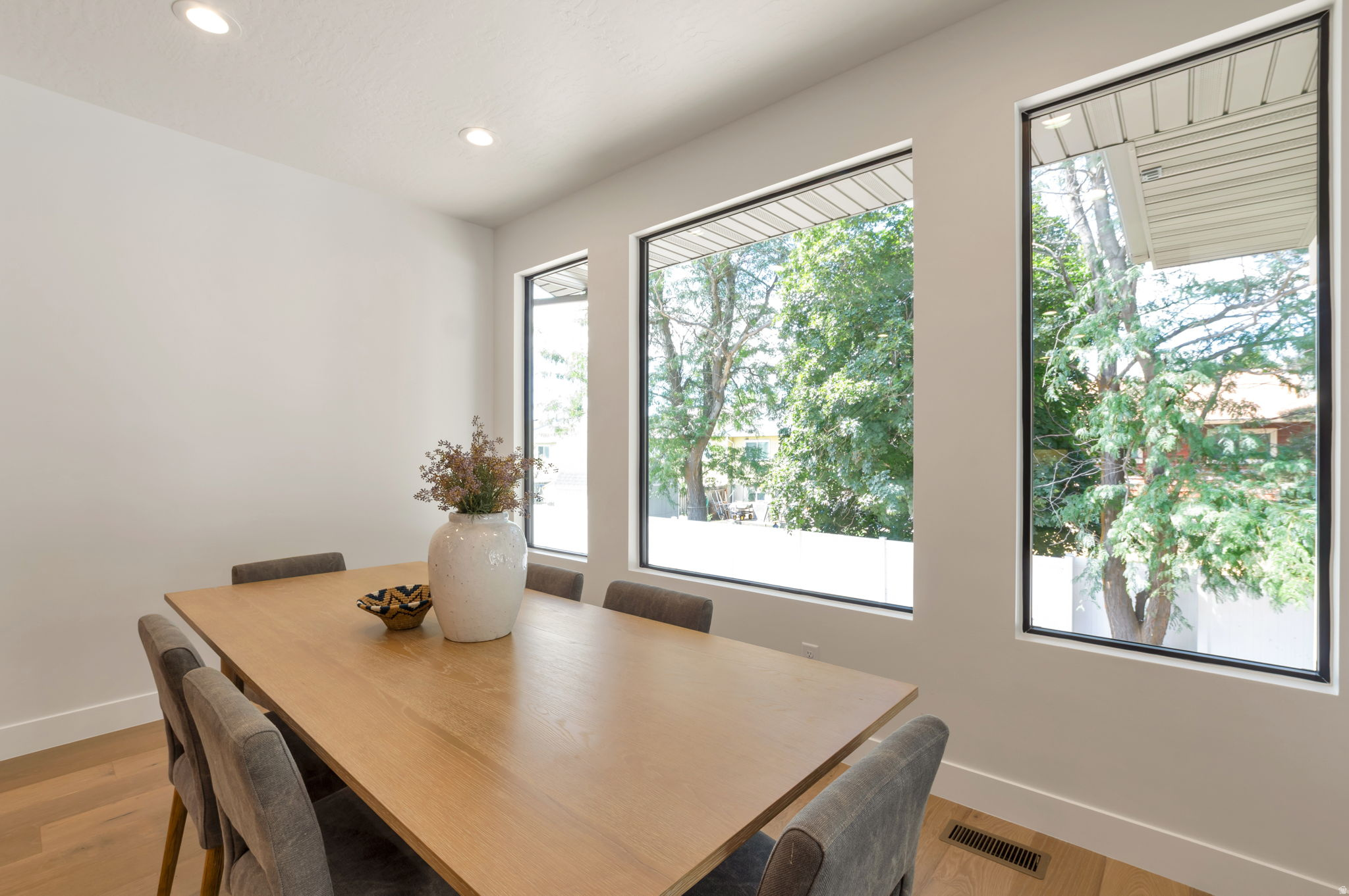 EASTRIDGE ESTATES - Residential