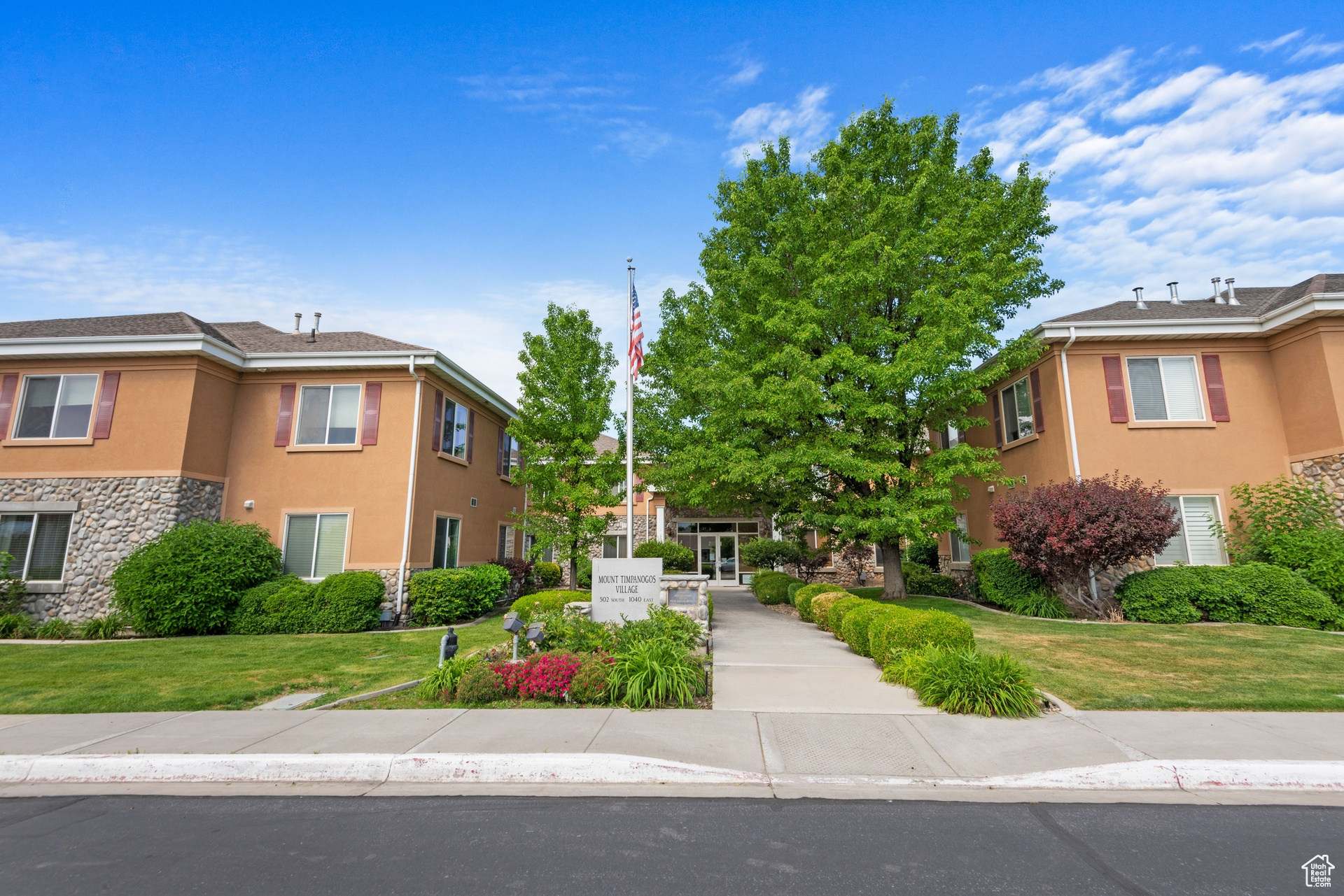 MIRA VISTA CONDO - Residential