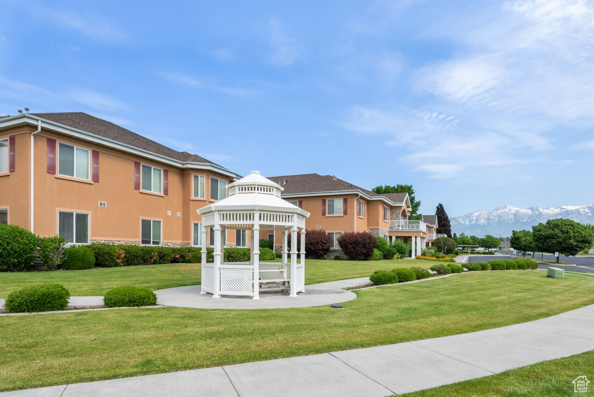 MIRA VISTA CONDO - Residential