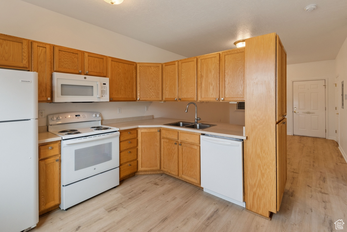 MIRA VISTA CONDO - Residential