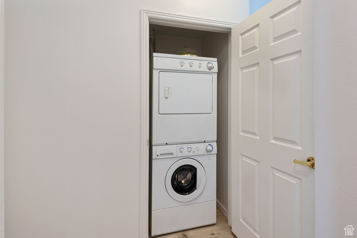 MIRA VISTA CONDO - Residential