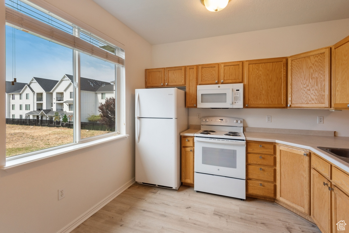 MIRA VISTA CONDO - Residential
