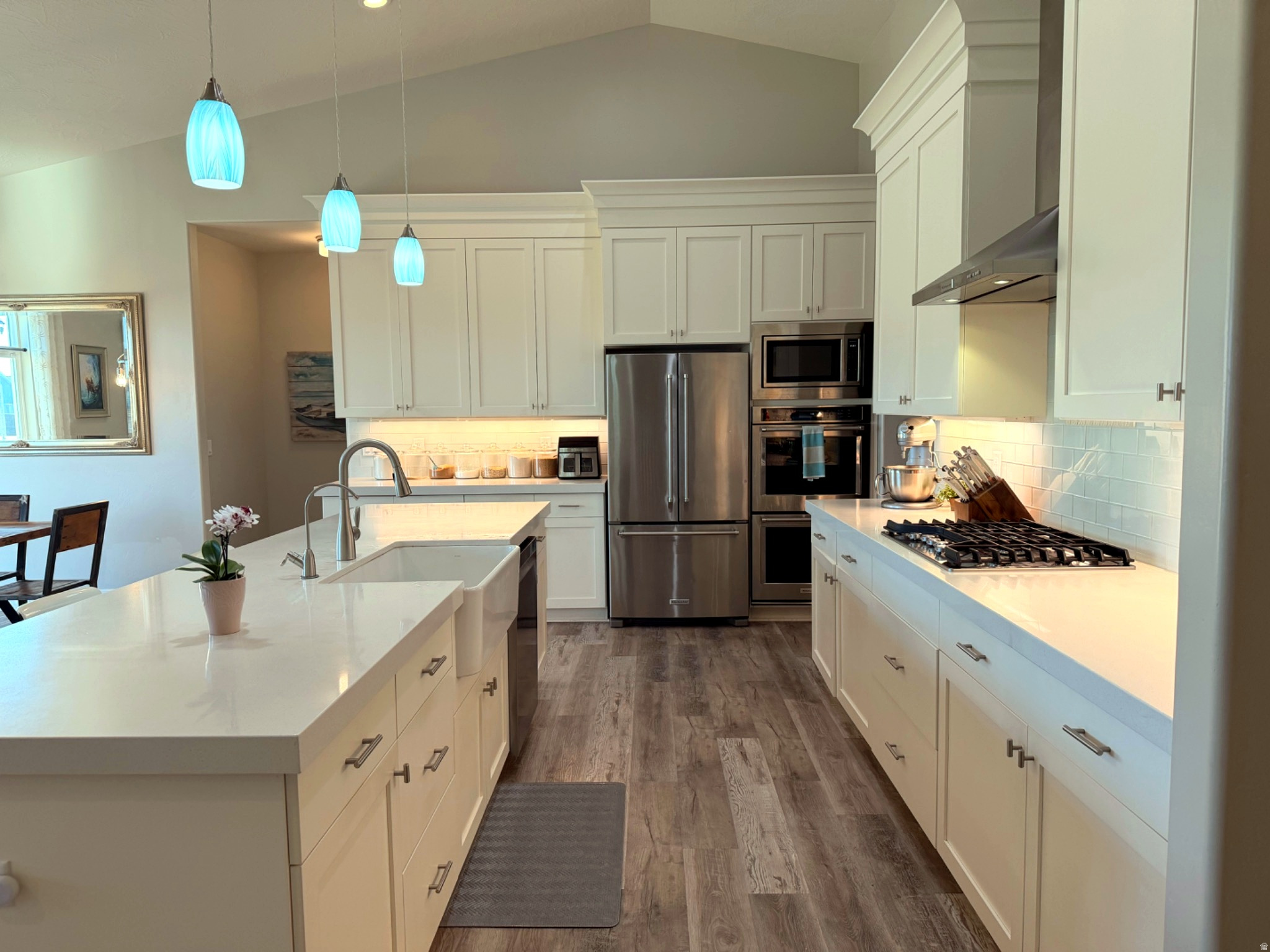 THE HAMPTONS - Residential