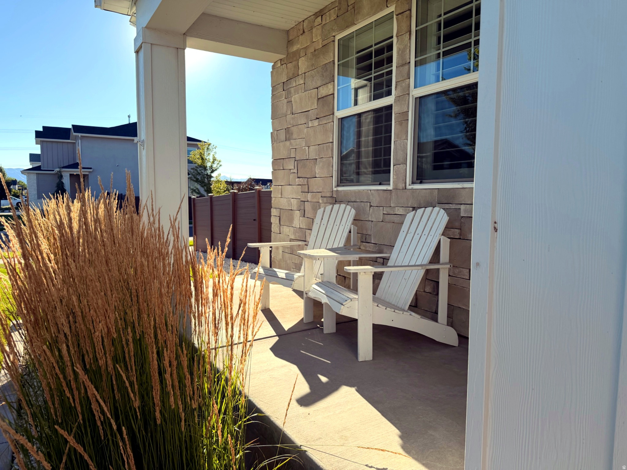 THE HAMPTONS - Residential