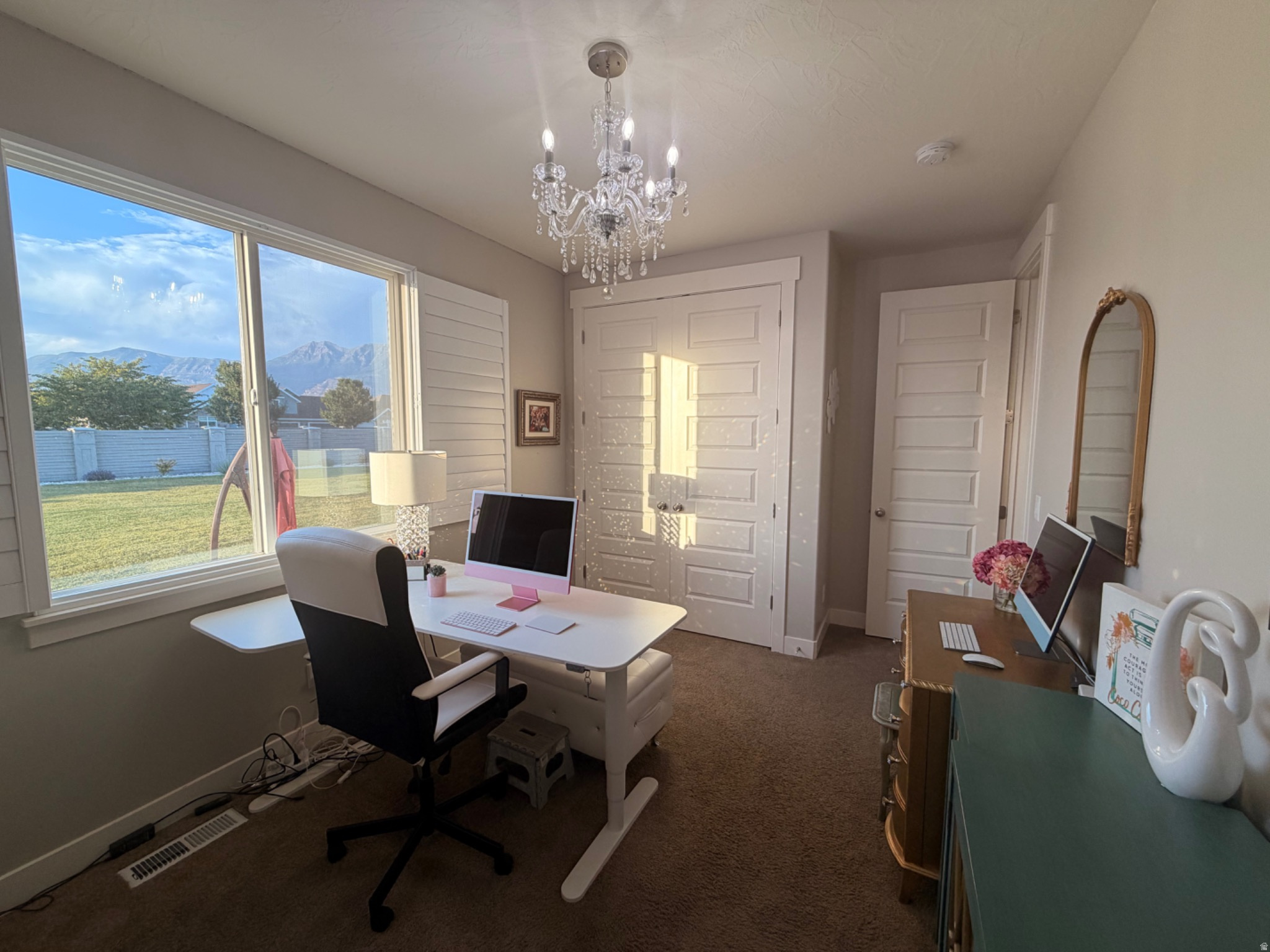 THE HAMPTONS - Residential