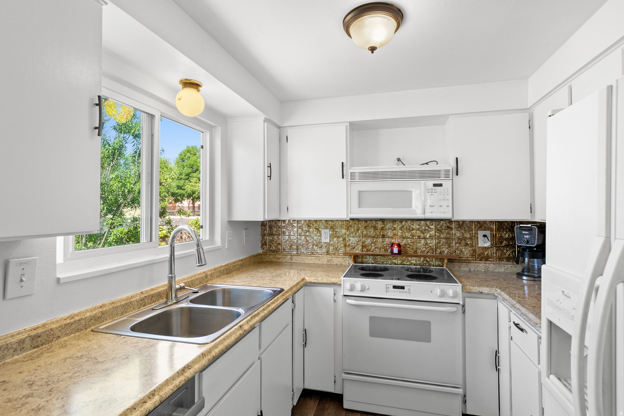 DIXIE SUNSHINE VILLAGE A - Residential