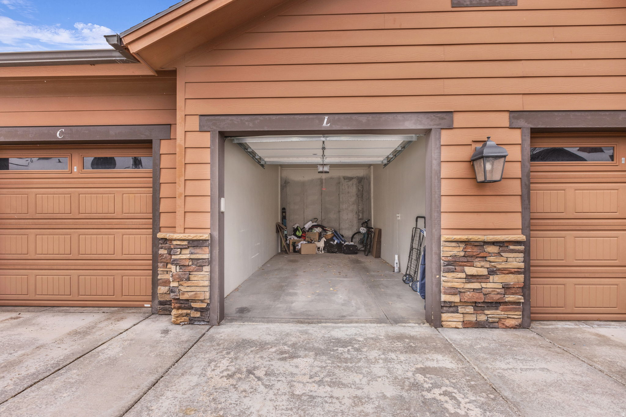 BLACK ROCK RIDGE - Residential