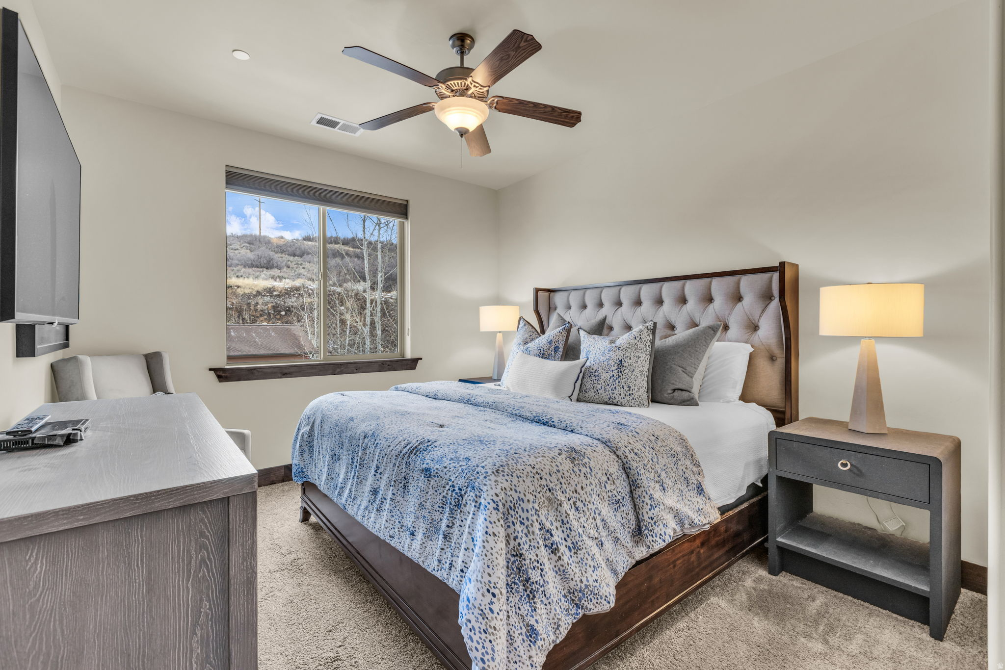 BLACK ROCK RIDGE - Residential