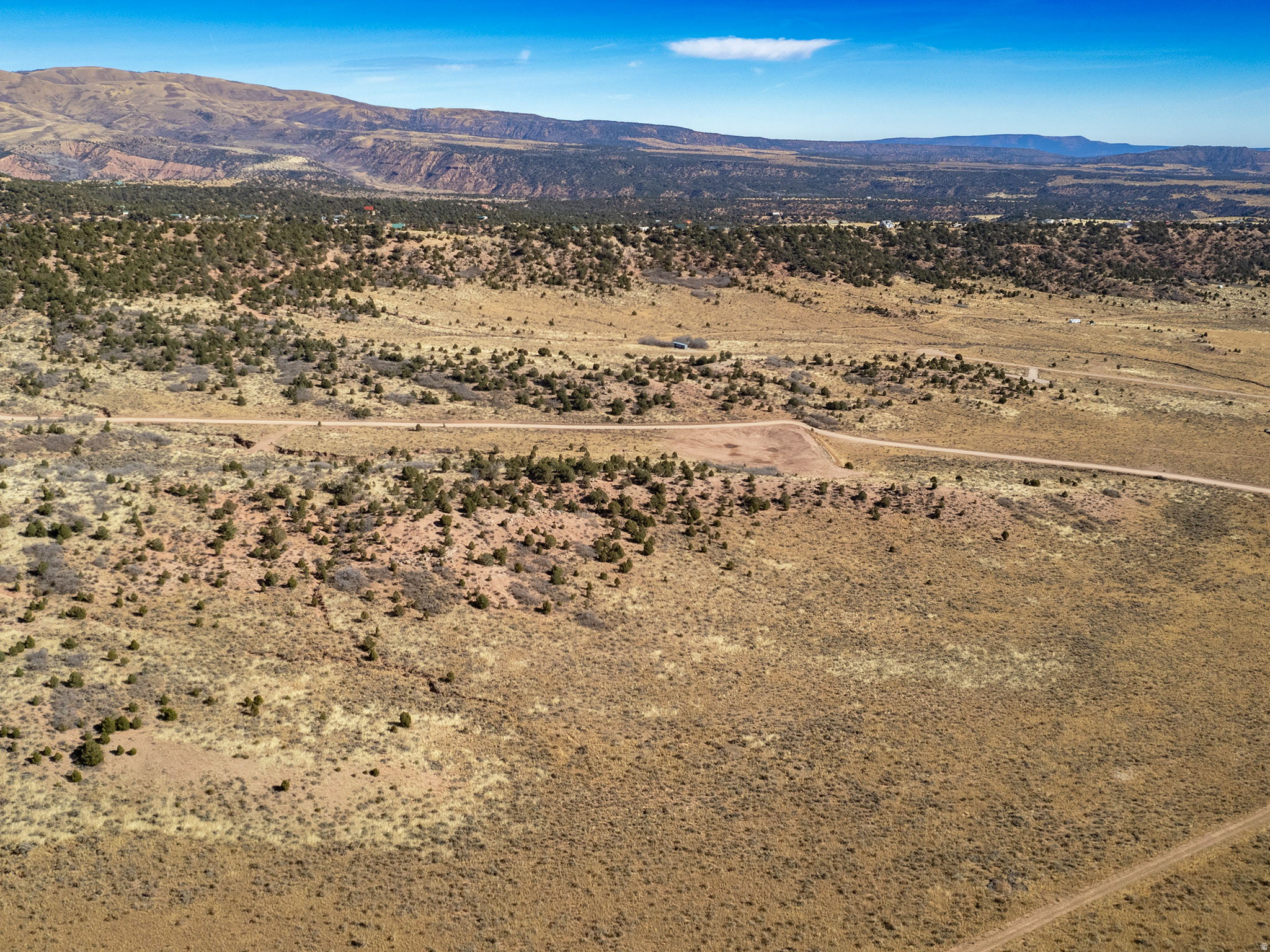 OAK HILLS RANCH - Land
