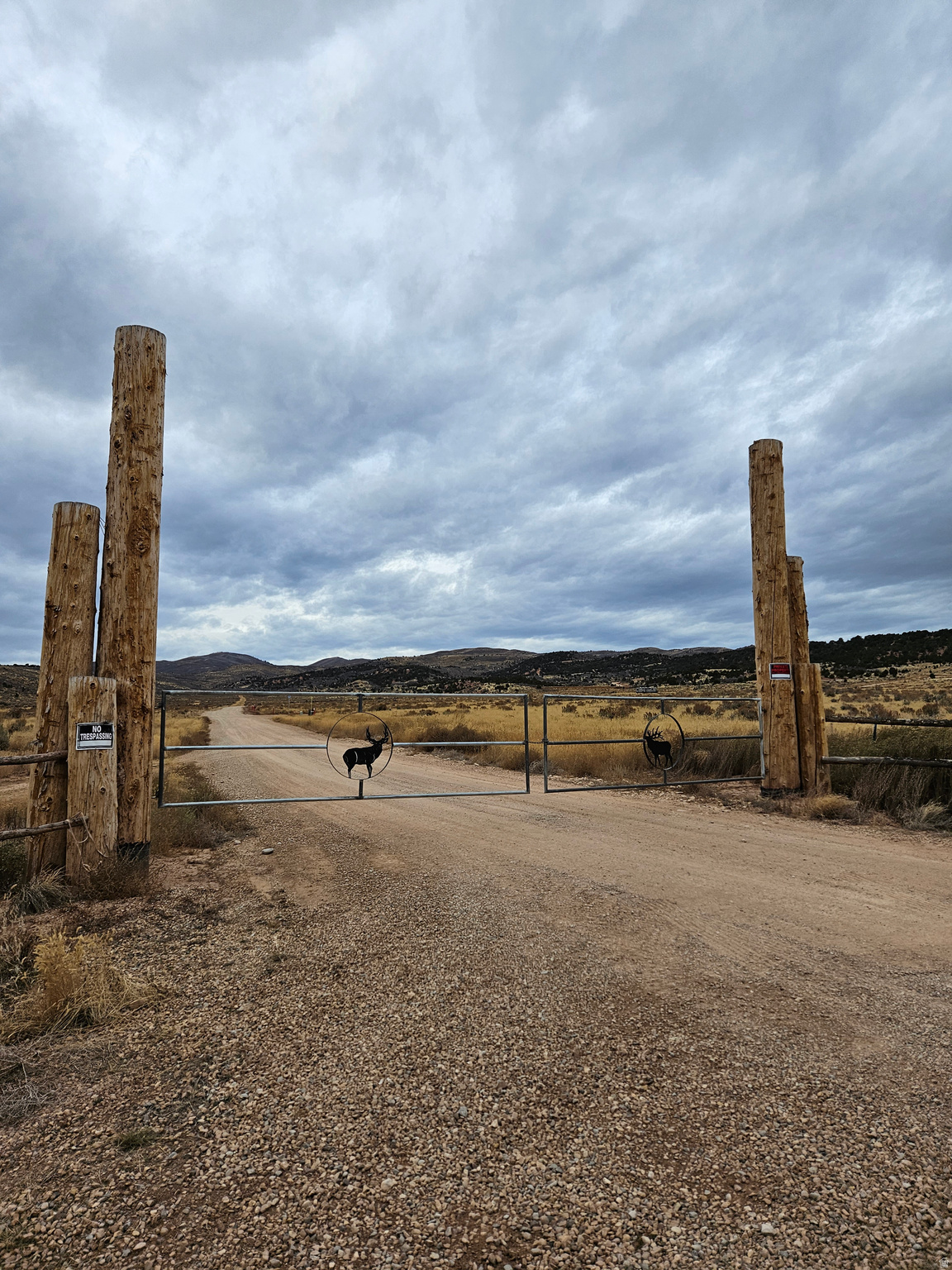 OAK HILLS RANCH - Land
