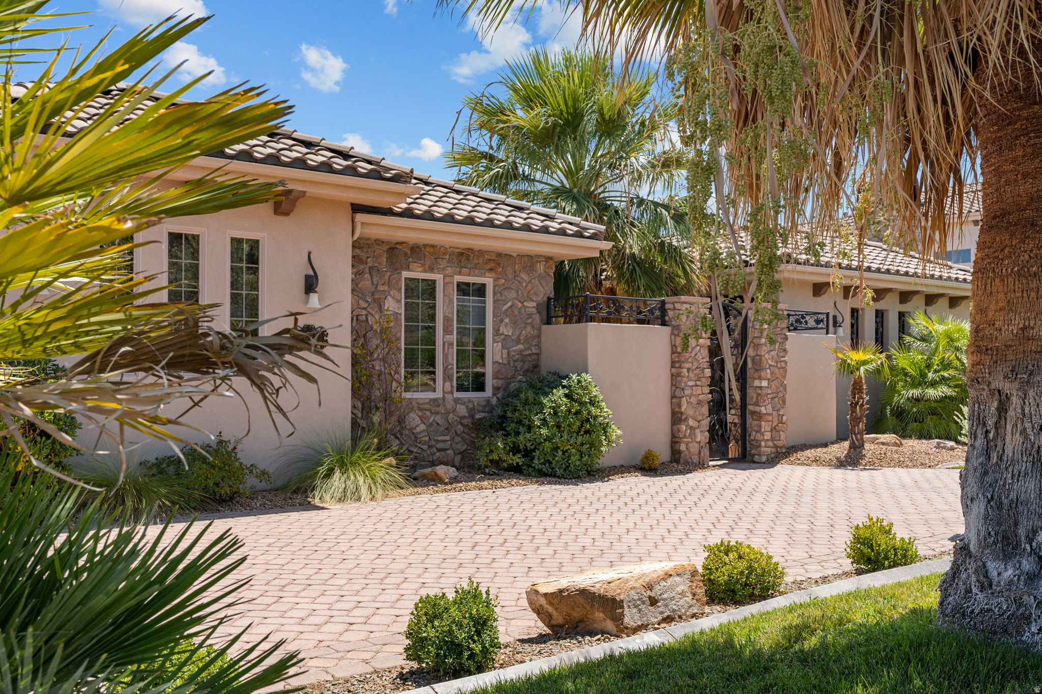 NORTHBRIDGE ESTATES - Residential