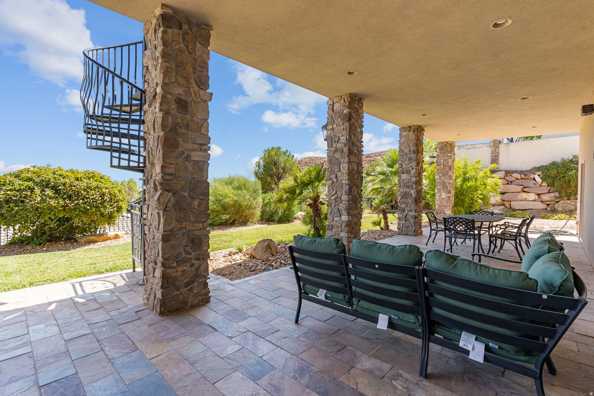 NORTHBRIDGE ESTATES - Residential