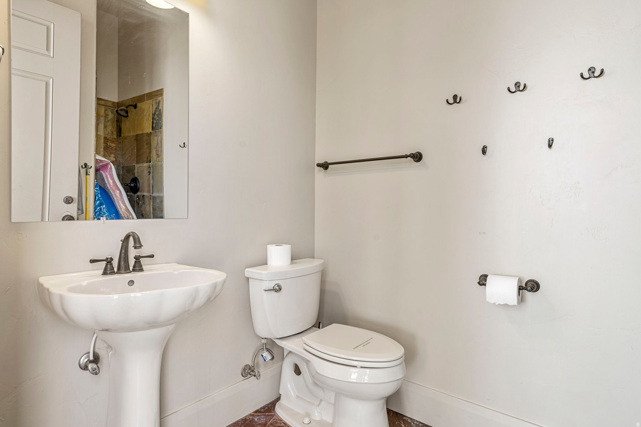 NORTHBRIDGE ESTATES - Residential