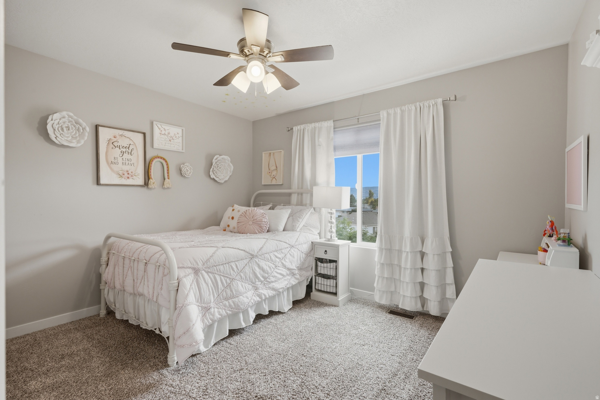 MEADOWS - Residential