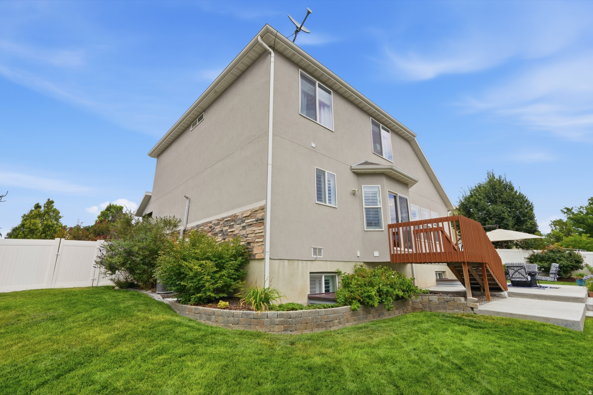 MEADOWS - Residential