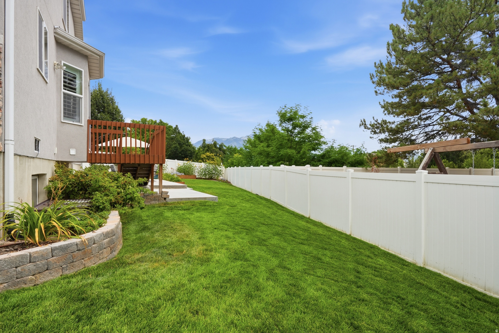MEADOWS - Residential