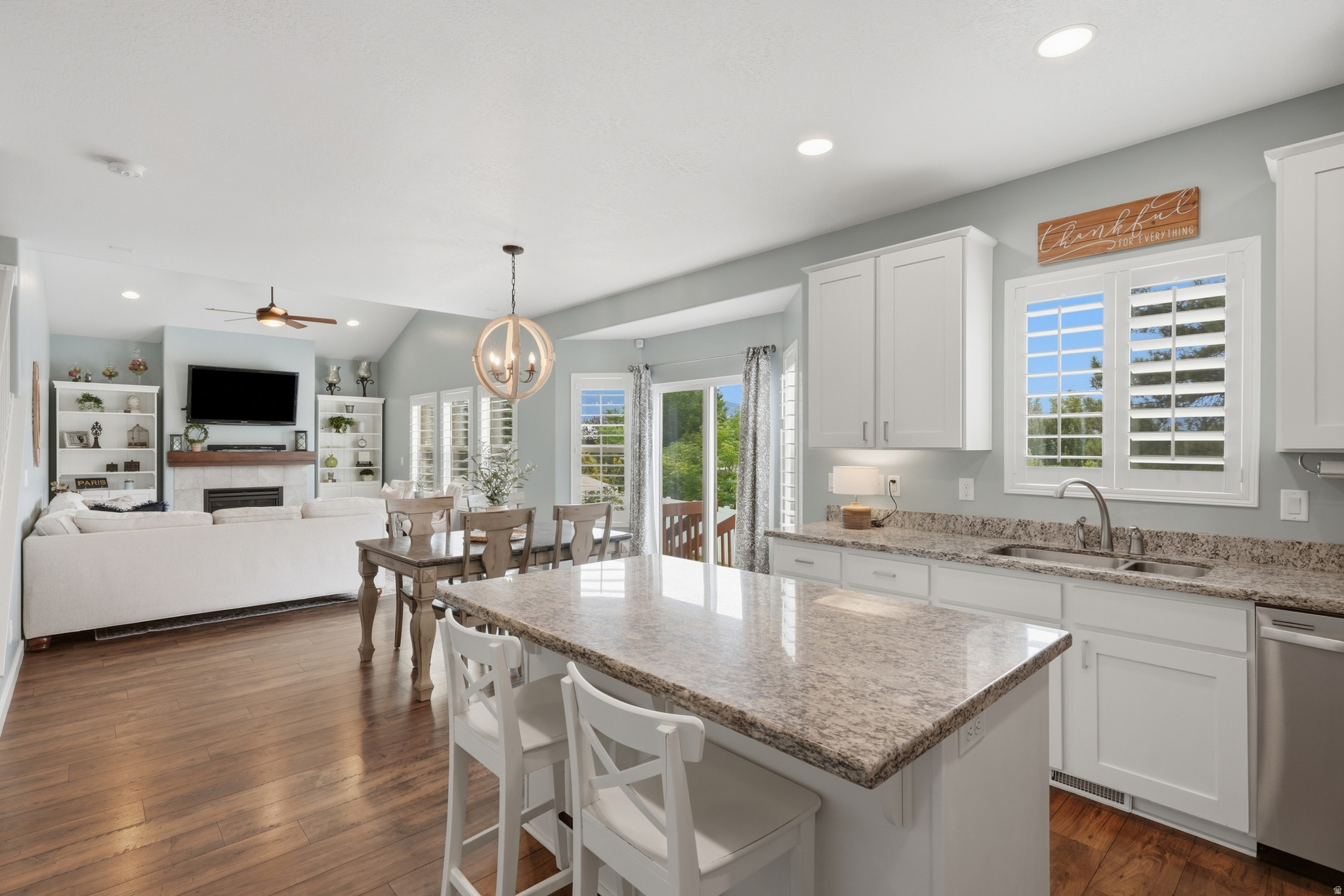 MEADOWS - Residential