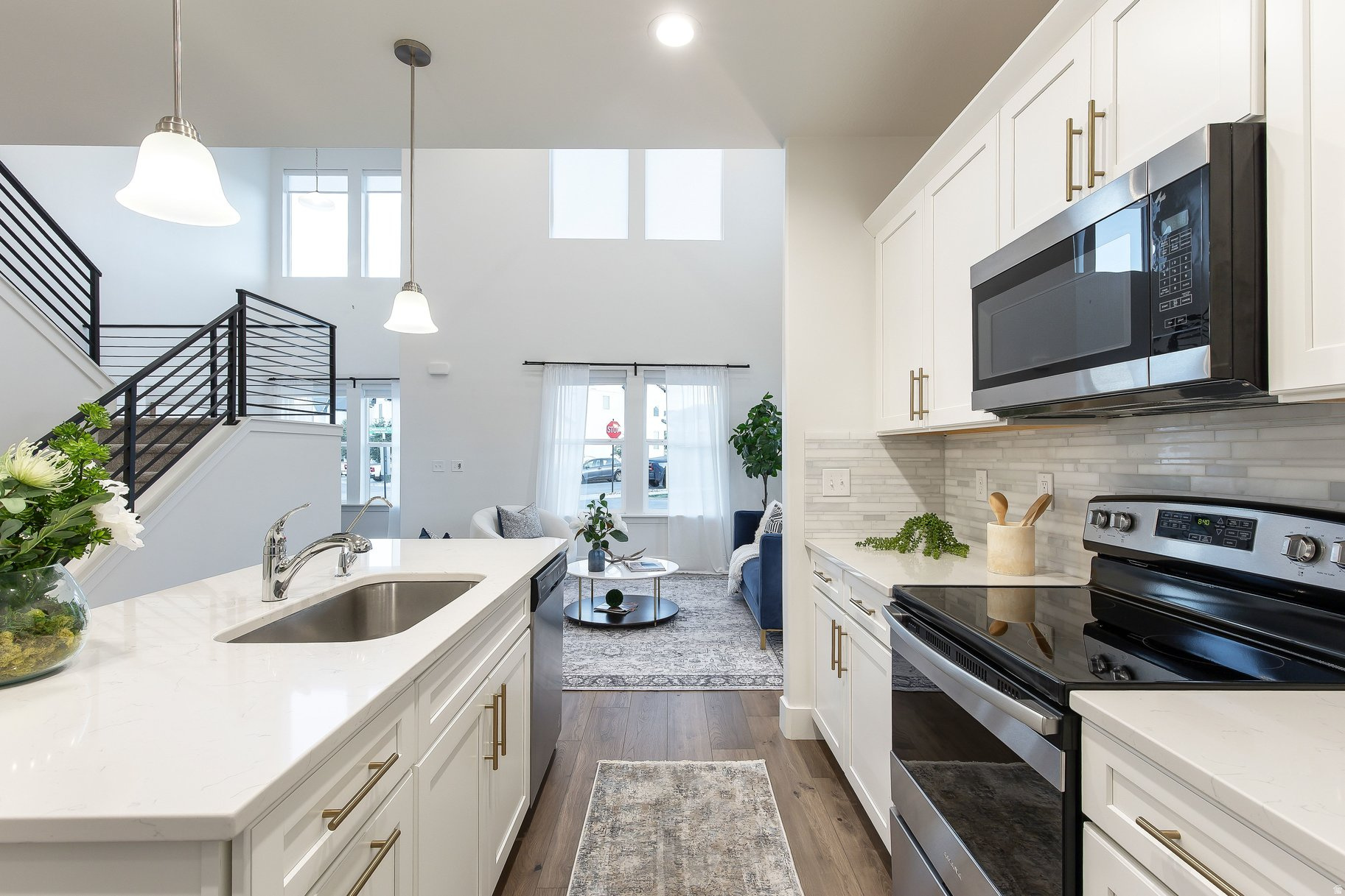 MOUNTAIN RIDGE - Residential