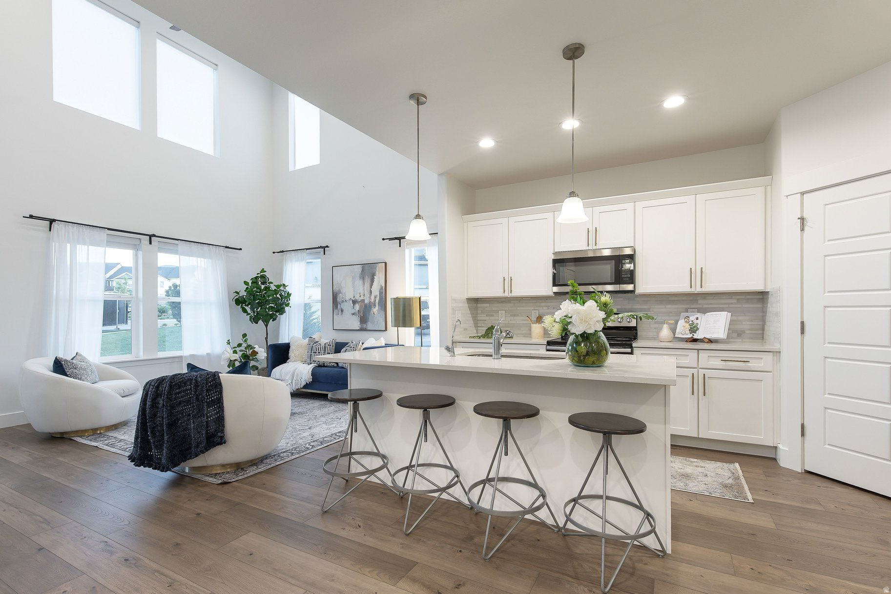 MOUNTAIN RIDGE - Residential