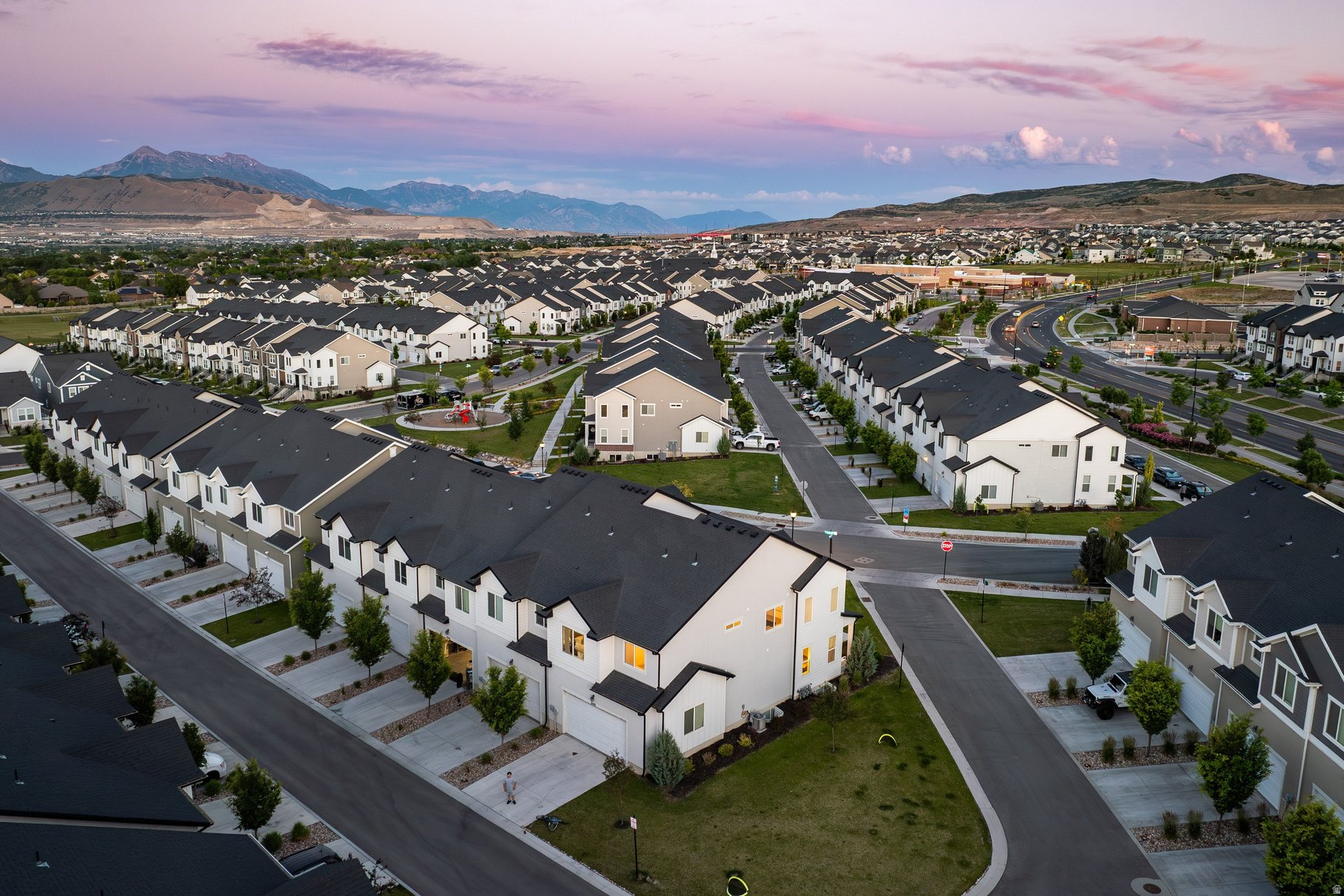 MOUNTAIN RIDGE - Residential