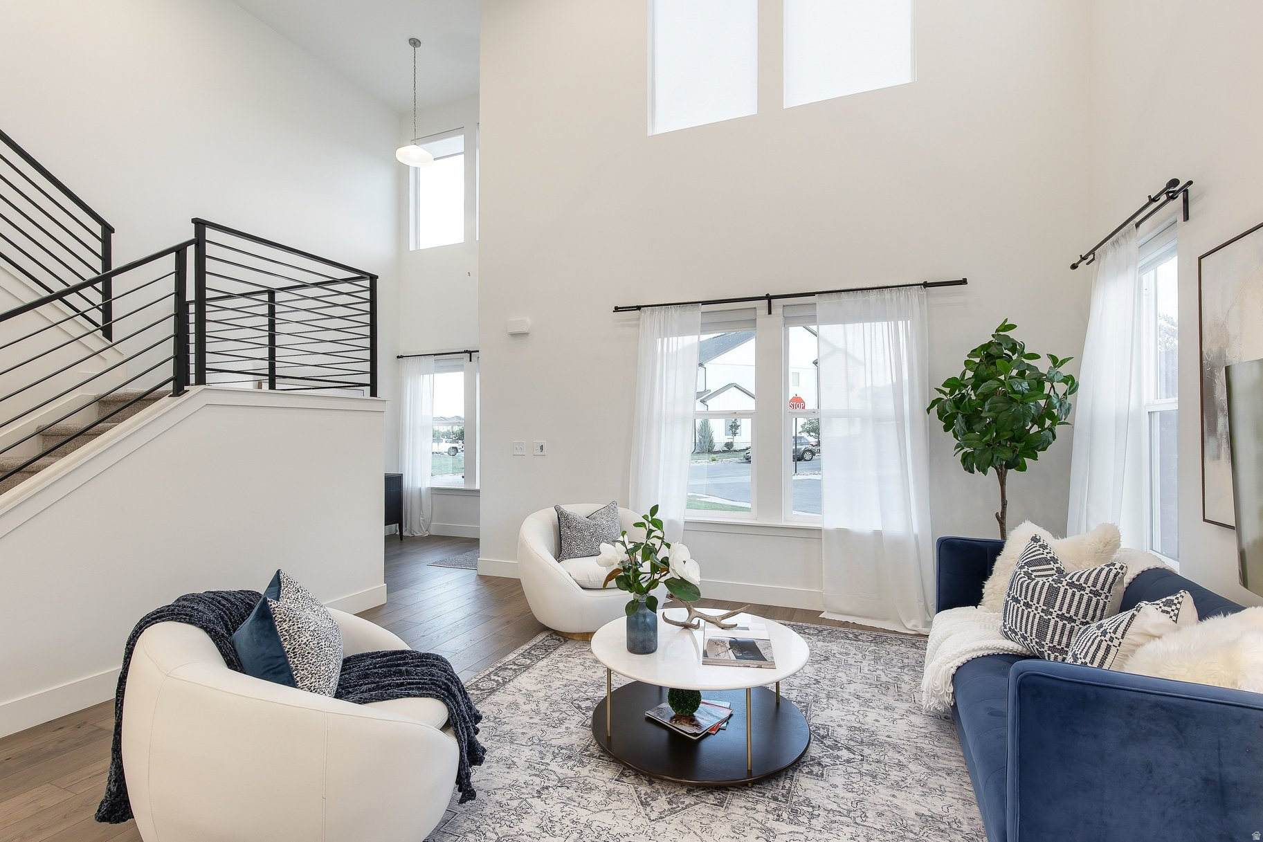 MOUNTAIN RIDGE - Residential