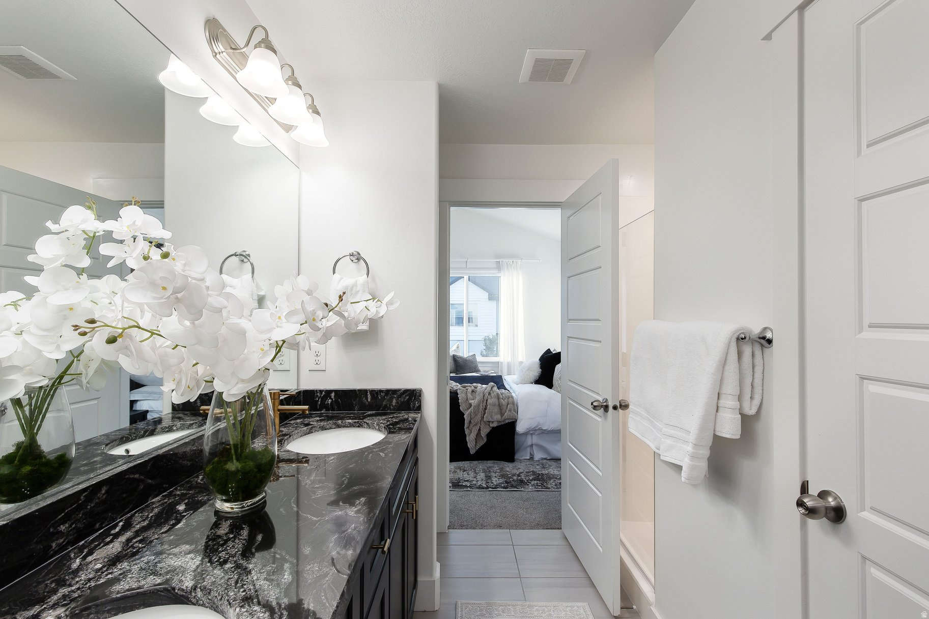 MOUNTAIN RIDGE - Residential