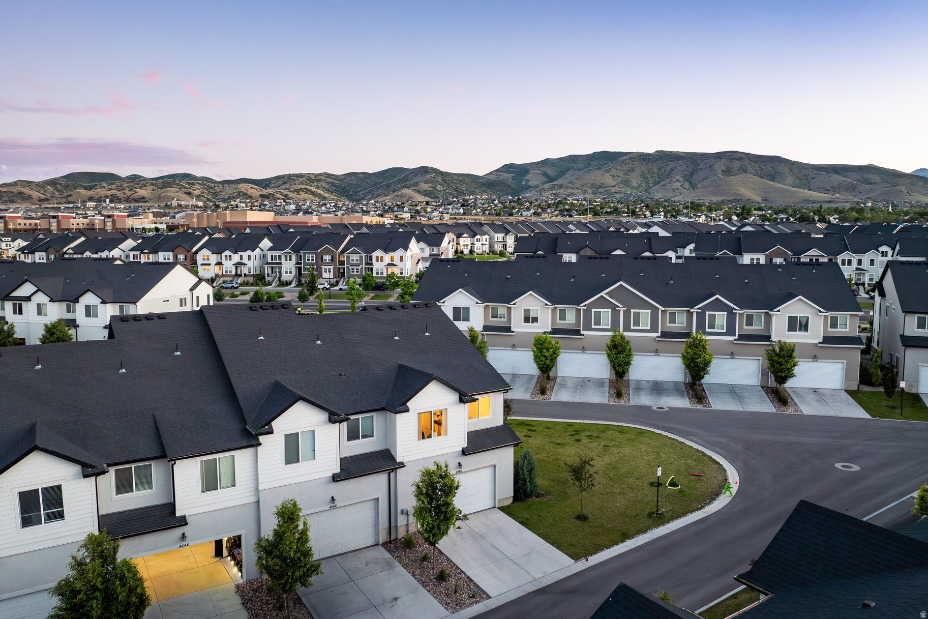 MOUNTAIN RIDGE - Residential