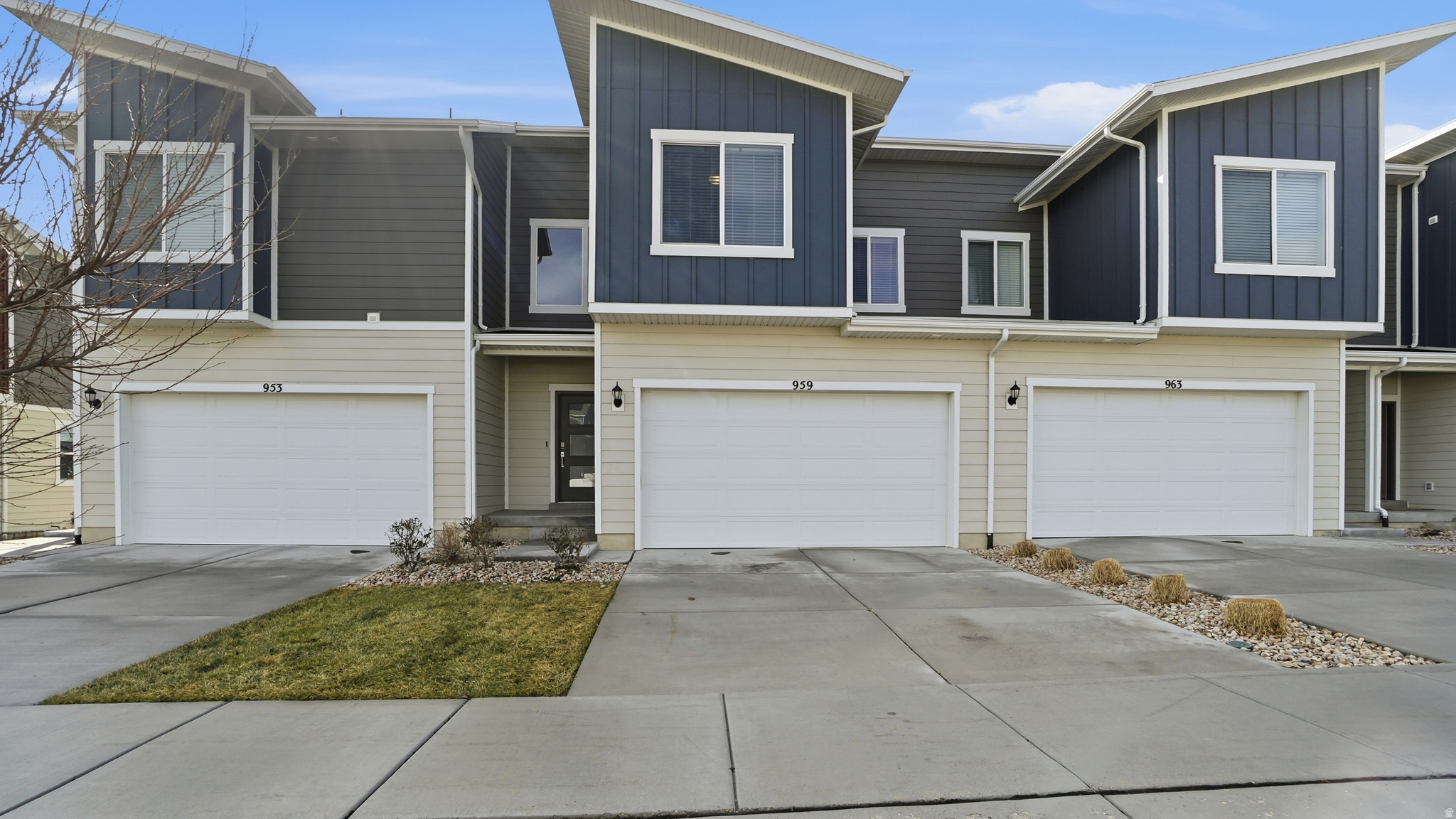 INCENTIVE! The seller is offering a 10k incentive for rate buy down, and/or closing costs, making this home the same price as the brand new Lennar homes down the street, but with a FULLY FINISHED BASEMENT. When you buy this home, you are getting not only a 2nd kitchen, but a 2nd laundry room, window coverings already installed, and so much more. This home is truly move-in ready, without dropping thousands to do so. With a fully finished basement, the opportunities and equity in this townhome are endless!