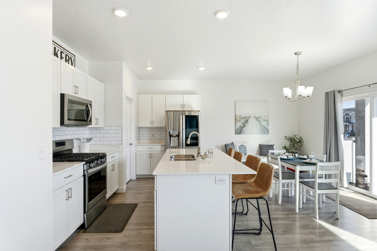 COLD SPRING RANCH - Residential