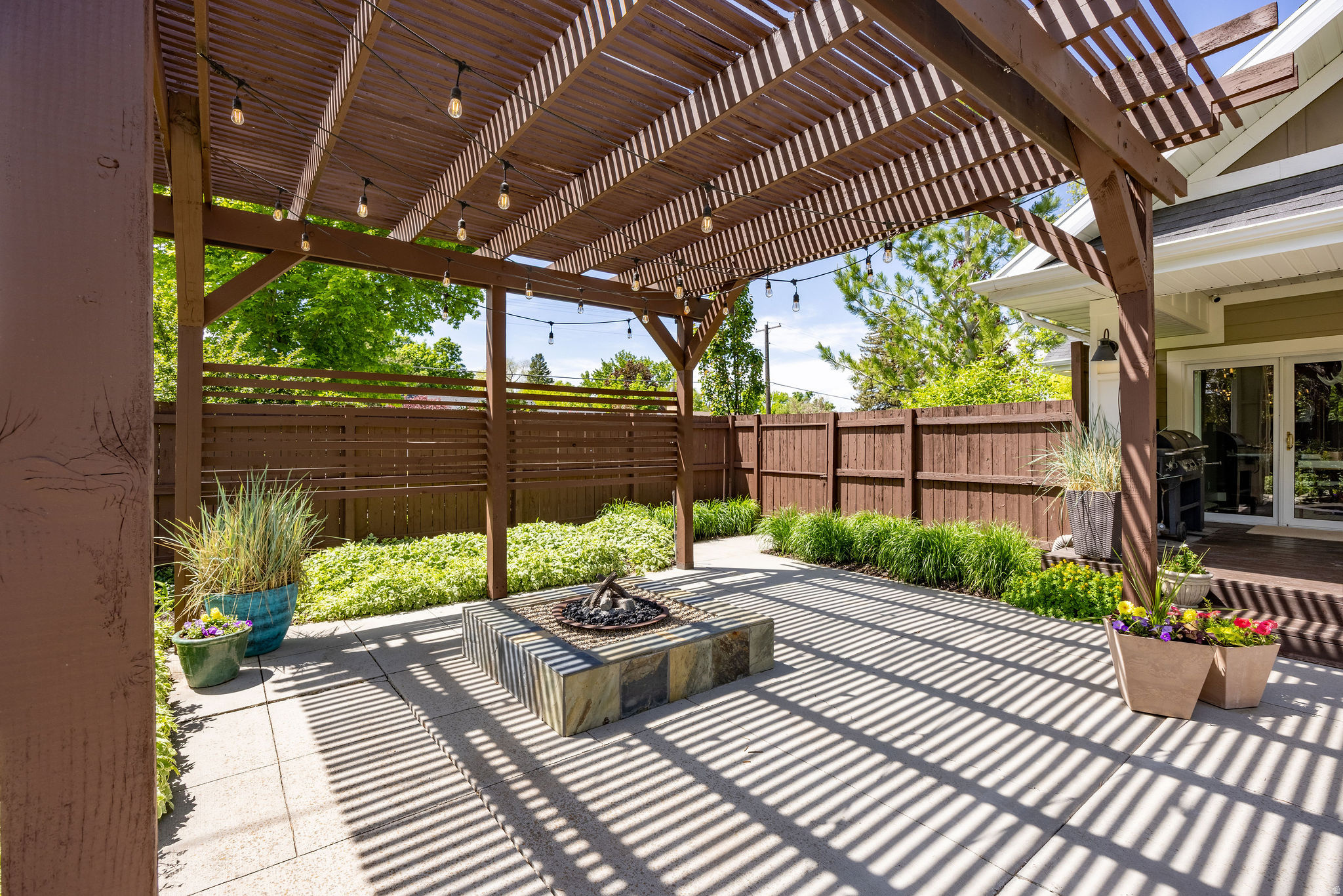 UNIVERSITY HEIGHTS - Residential