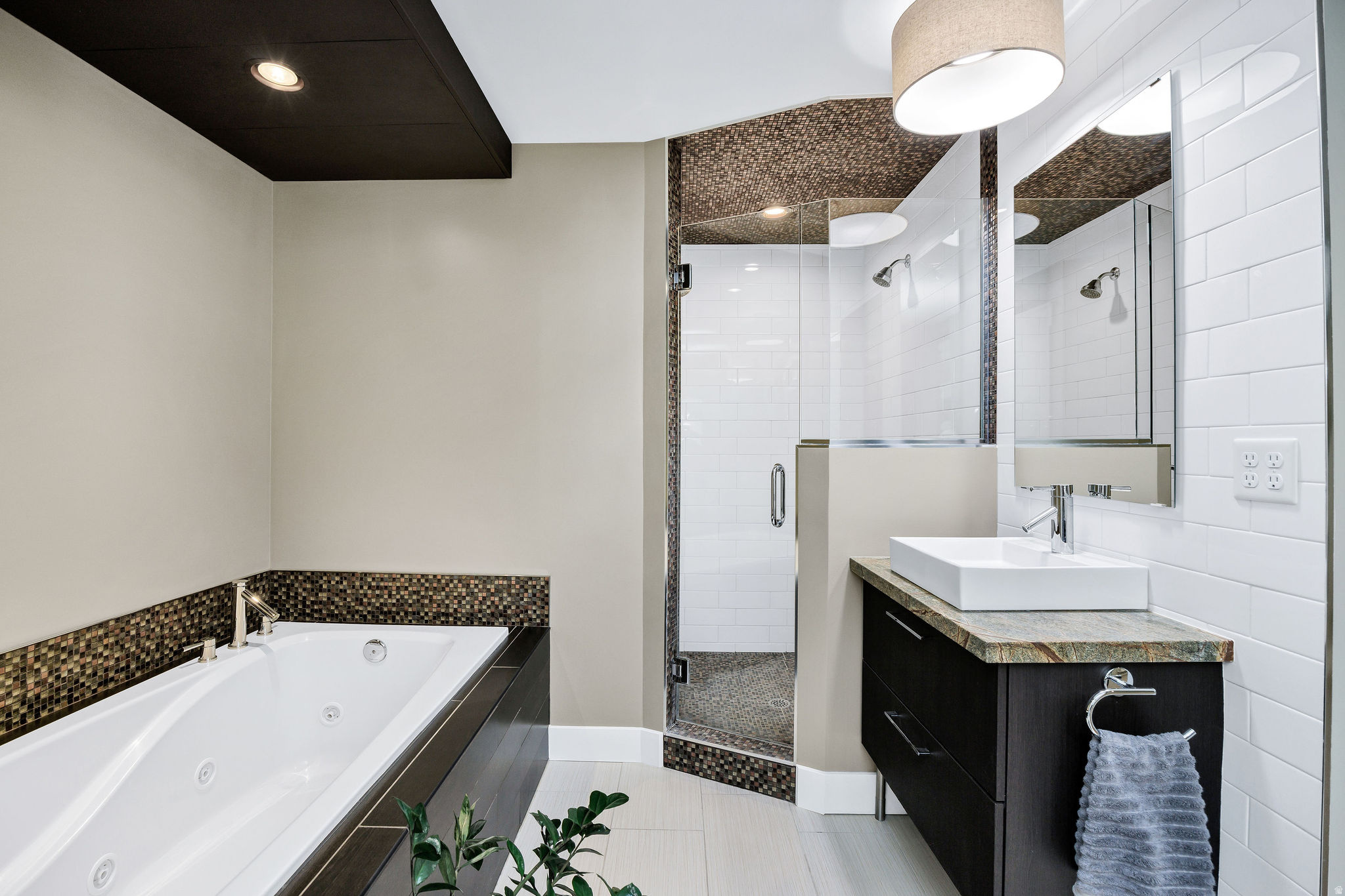UNIVERSITY HEIGHTS - Residential