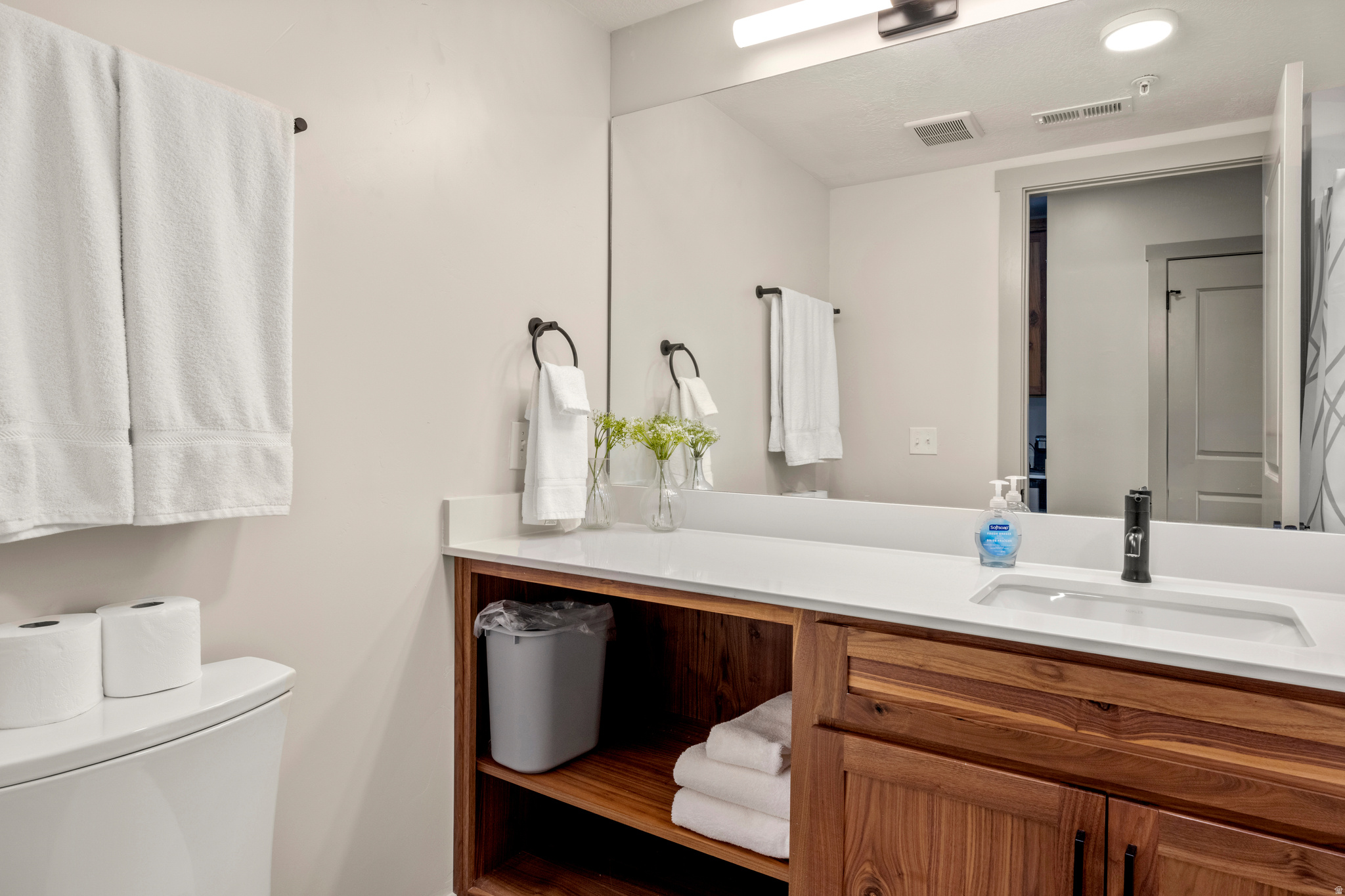 LAKE RESIDENCES AT BEAR LAKE PH 8 - Residential