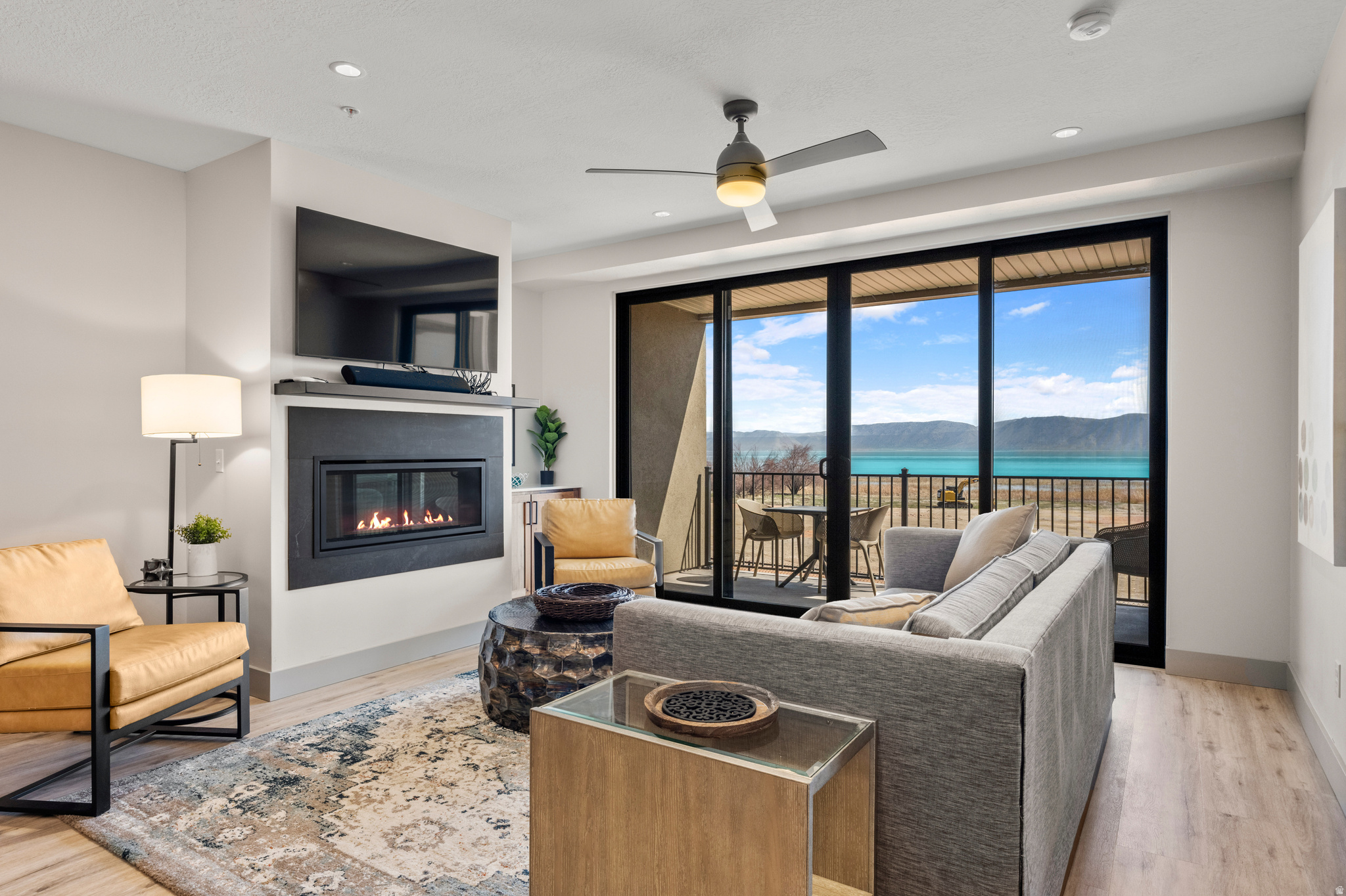 LAKE RESIDENCES AT BEAR LAKE PH 8 - Residential