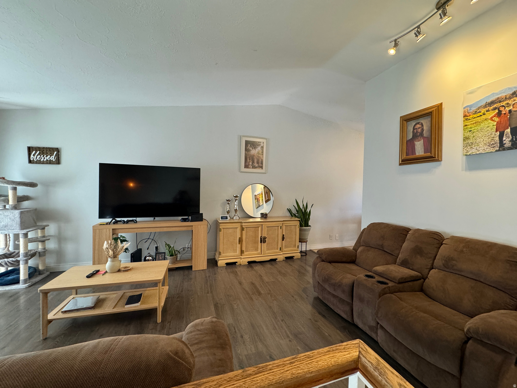 CRYSTAL RIDGE - Residential