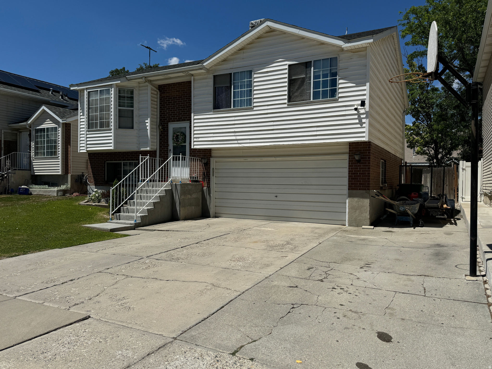 CRYSTAL RIDGE - Residential