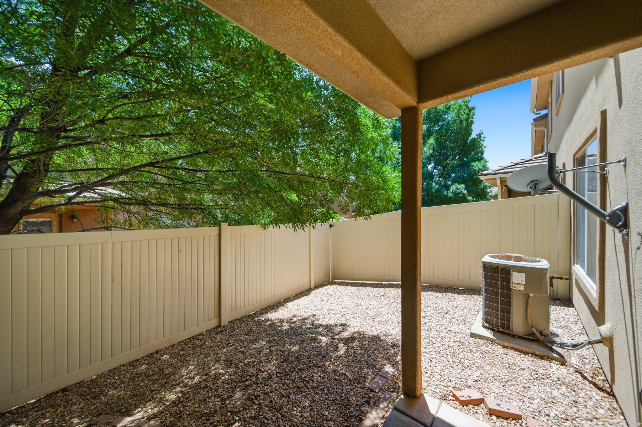 BLUFF VIEW TOWNHOMES - Residential