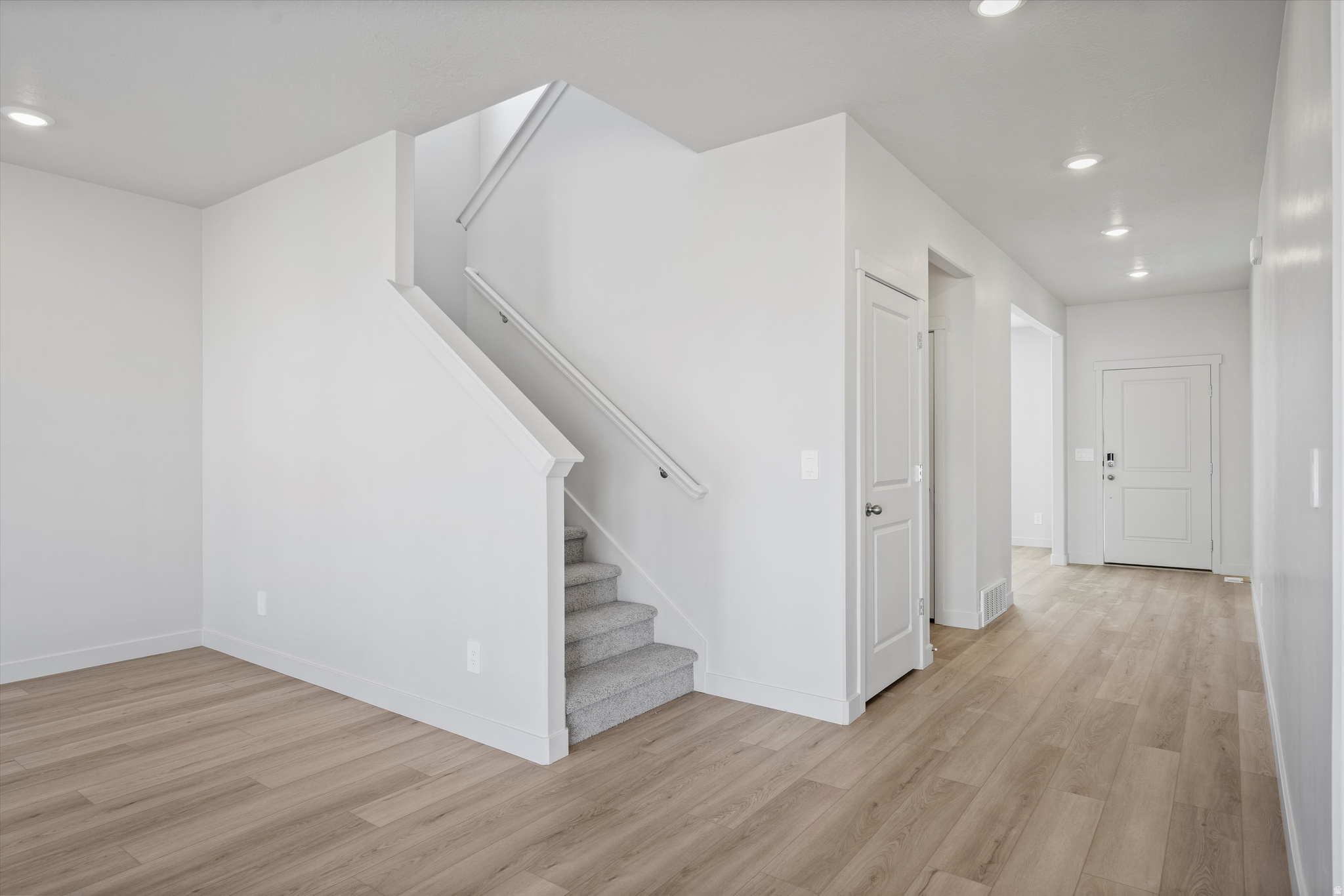 STRATTON ACRES - Residential