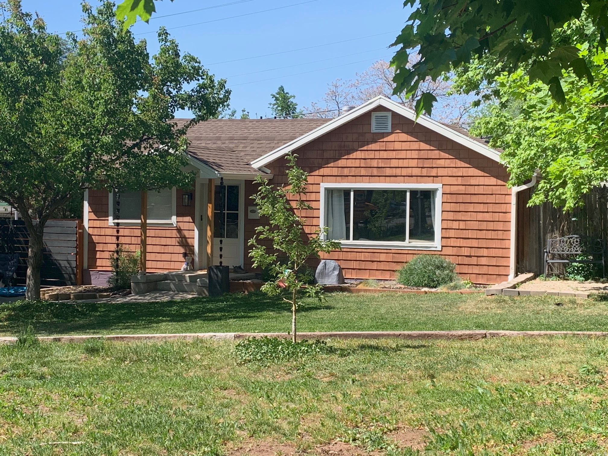 LAURELHURST - Residential