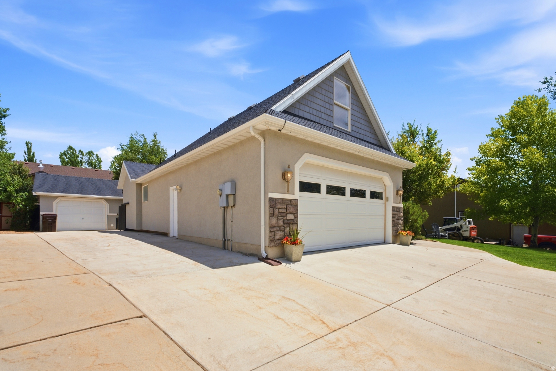 NORTH BENCH FARMS - Residential