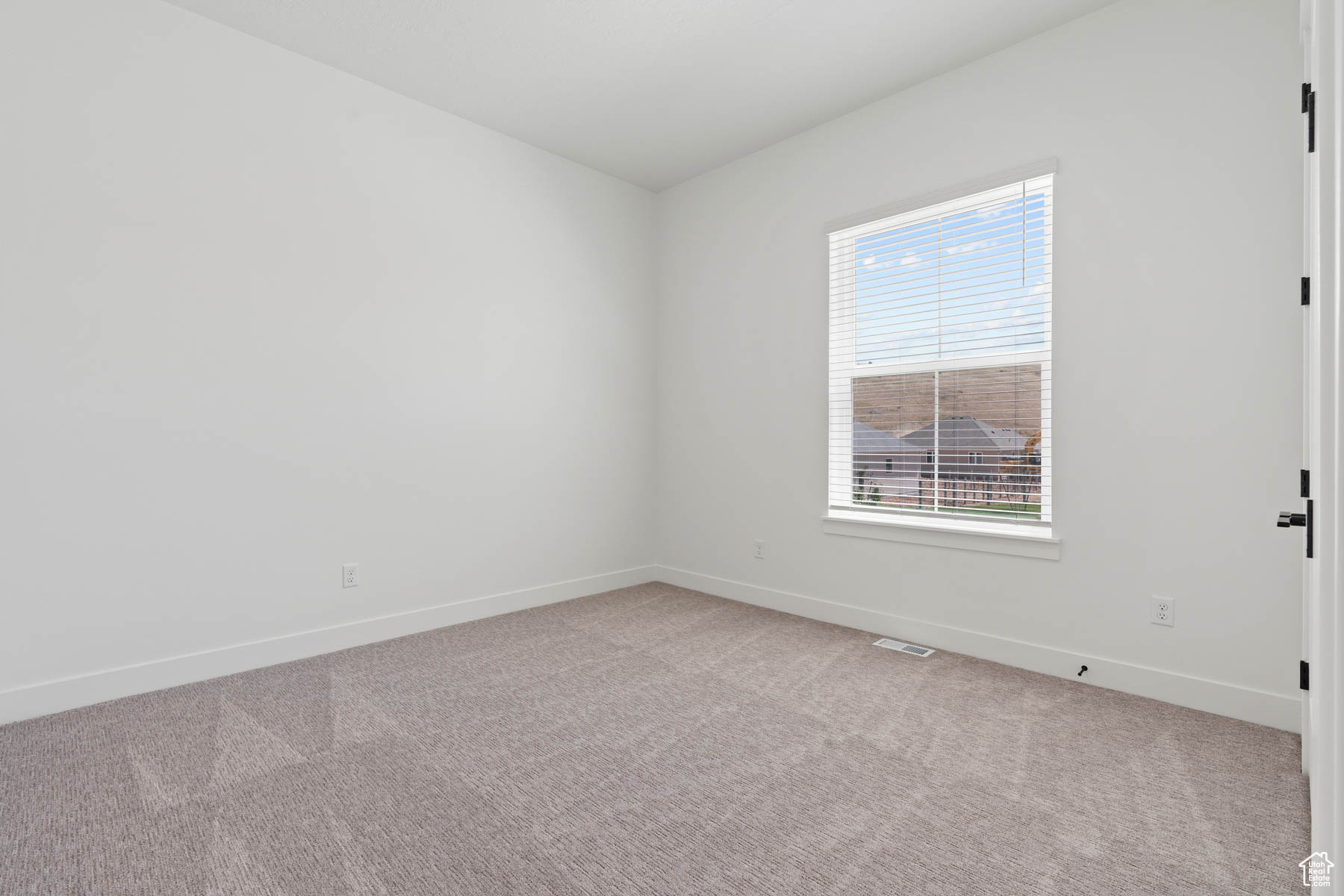 VISTAS AT SUMMIT RDG - Residential